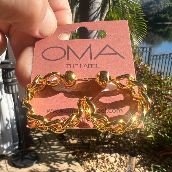 OMA The Label Itohan Medium Hoops 18K Gold-plated brass - Picture 11 of 11